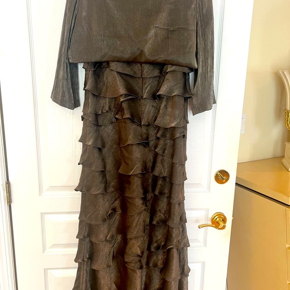 Ignite evening by Caroline dress with Bolero jacket stunning and elegant - Picture 9 of 14